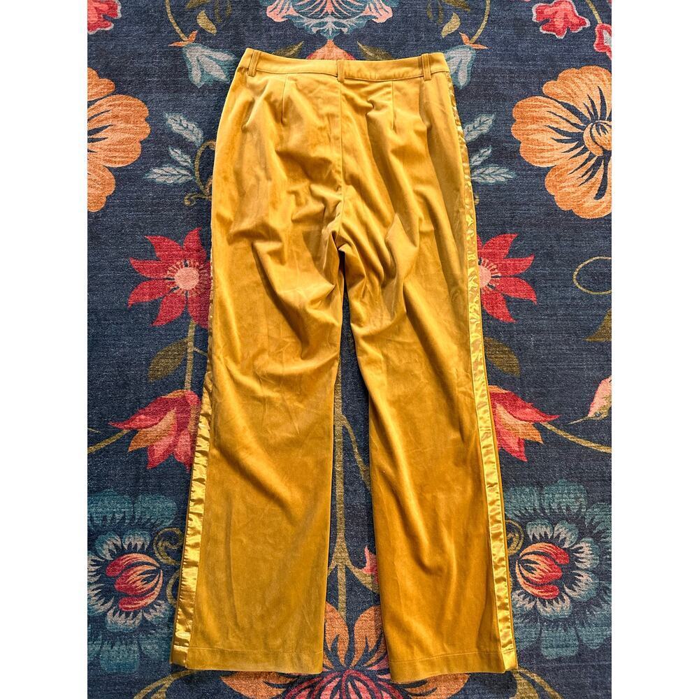 7 For all Mankind Gold Velvet Pants Size 8 - Picture 2 of 5